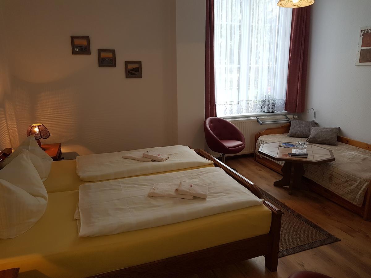Hotel Landhaus Dargelin Behrenhoff Zewnętrze zdjęcie
