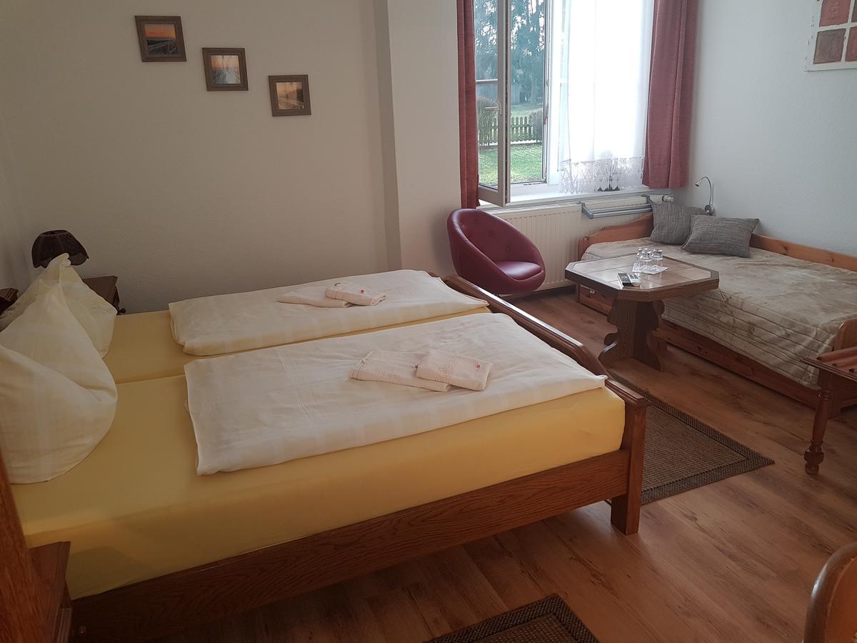 Hotel Landhaus Dargelin Behrenhoff Zewnętrze zdjęcie