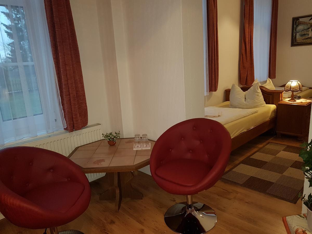 Hotel Landhaus Dargelin Behrenhoff Zewnętrze zdjęcie