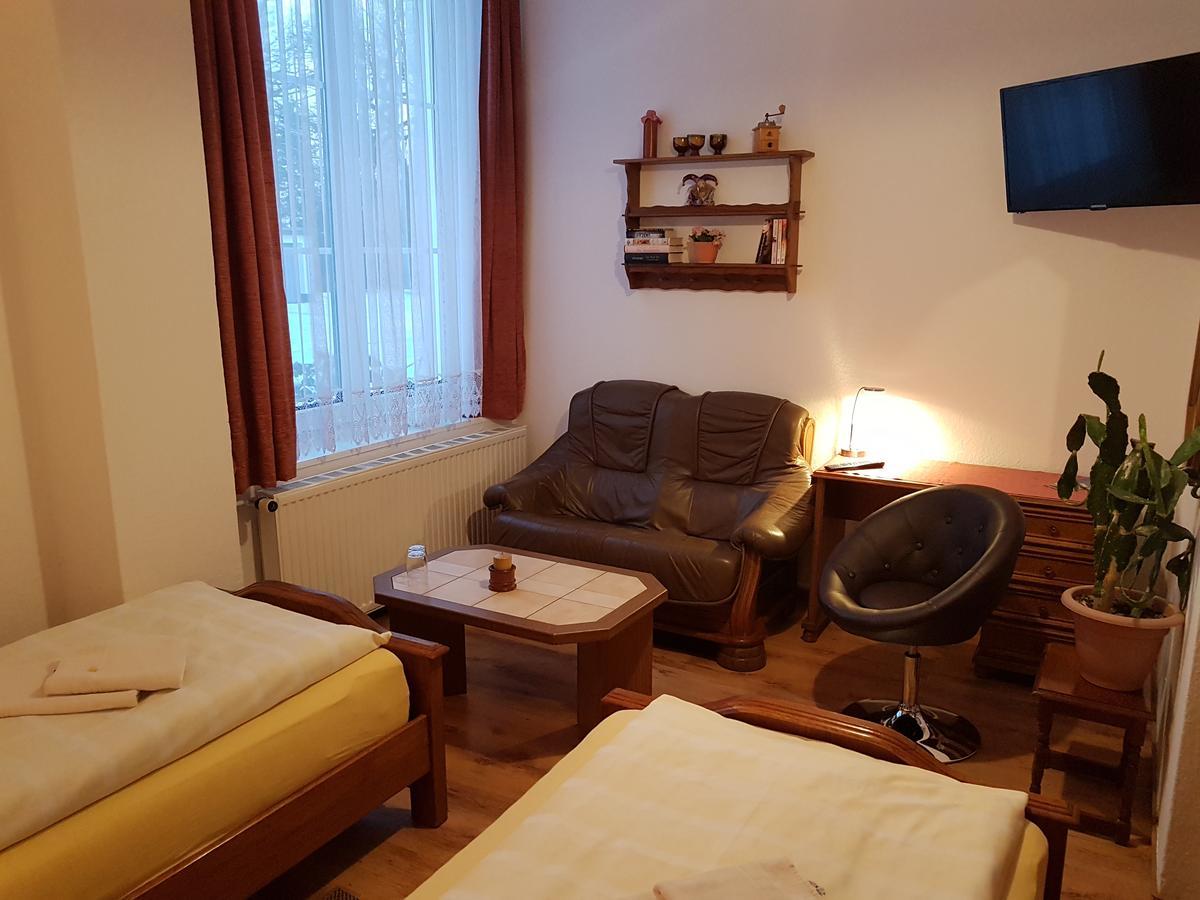 Hotel Landhaus Dargelin Behrenhoff Zewnętrze zdjęcie